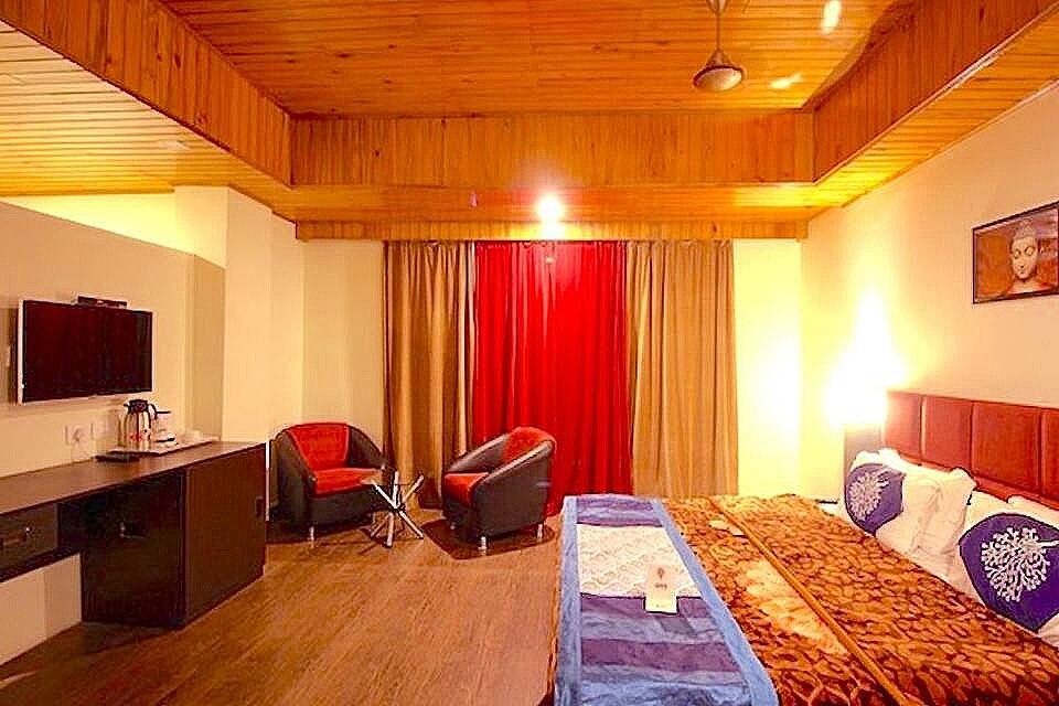 Superior Room Mountain View