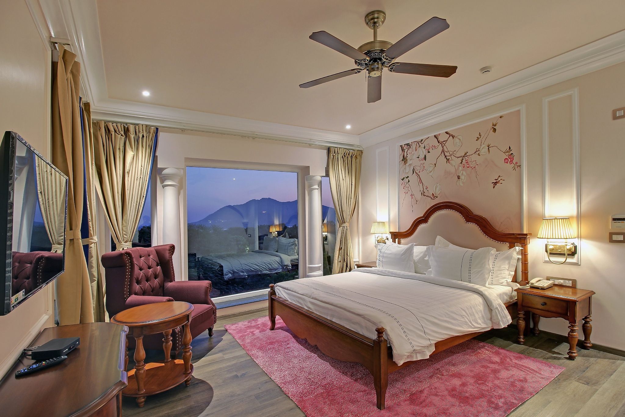 Deluxe Twin Bed Suite