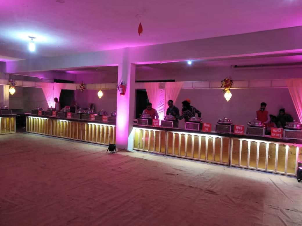 Food & Dining