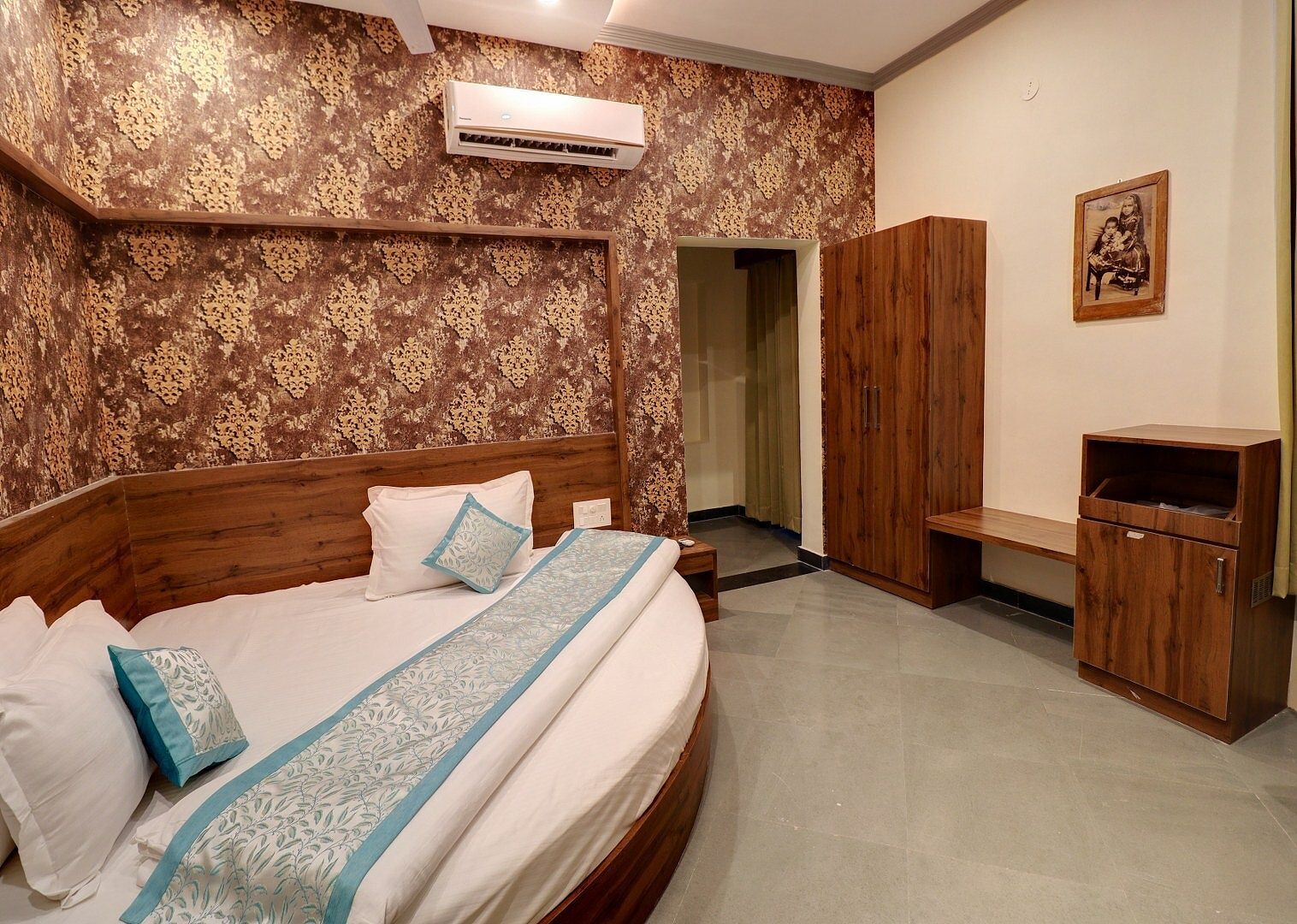 Keshav Spa & Resort