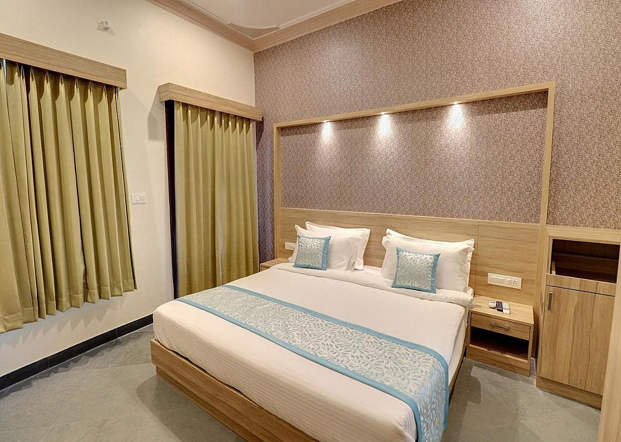 Keshav Spa & Resort