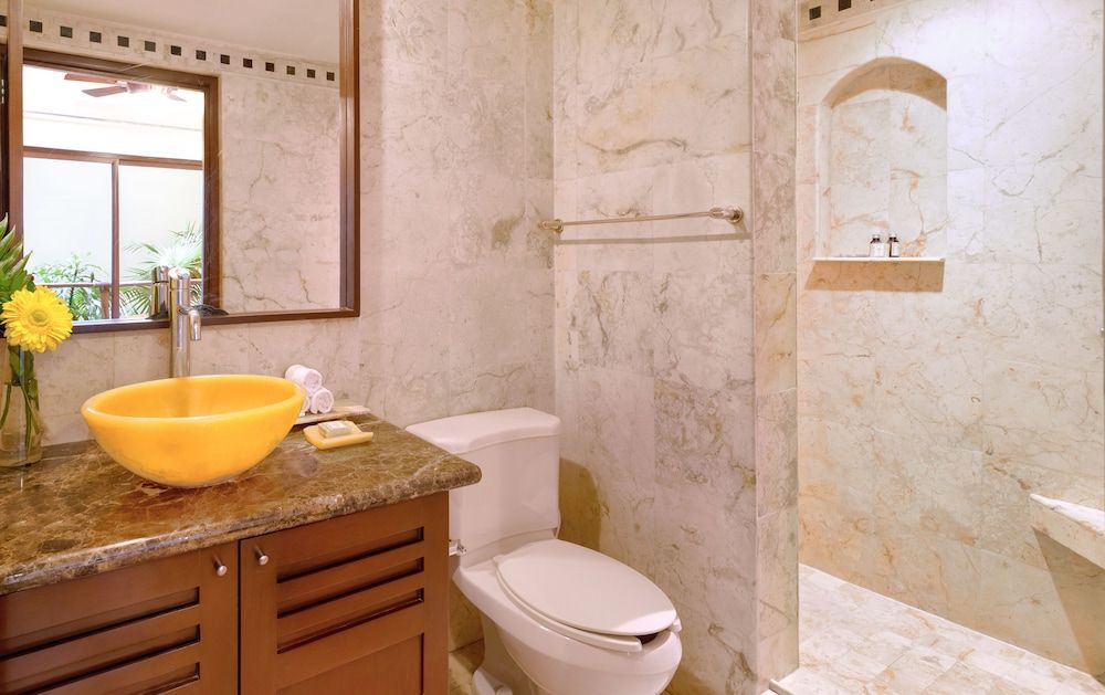 Maya Villa Condo Hotel & Beach Club Comfort Condo, 1 Bedroom, Kitchen 3