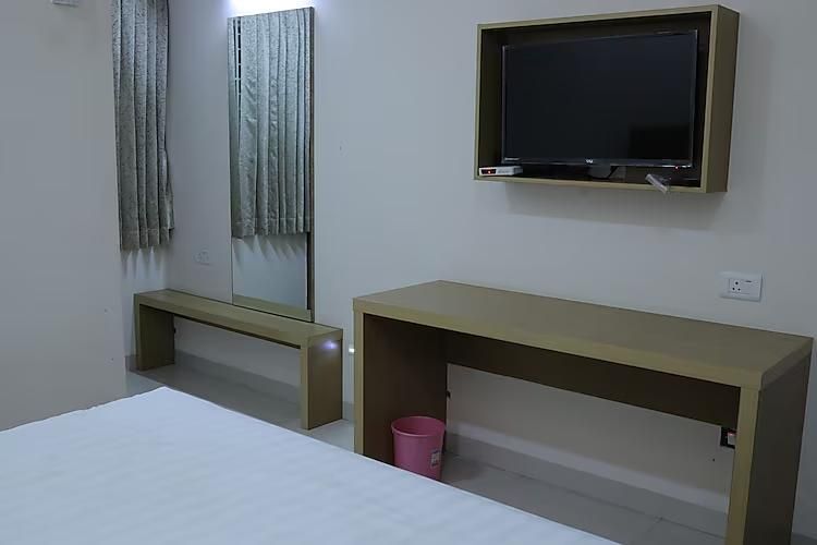 KRV Meridian Hotel Studio Room 2