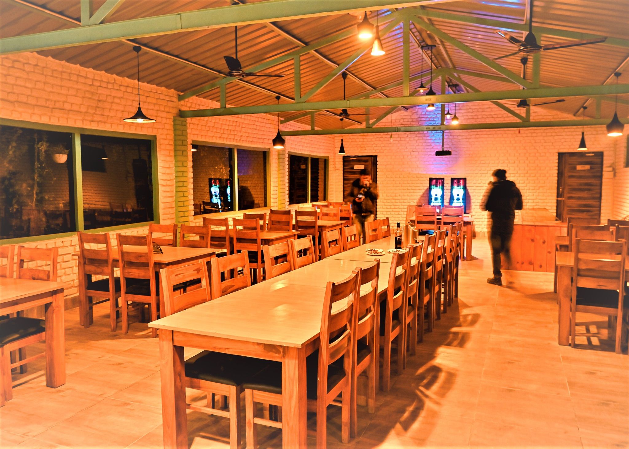 Food & Dining