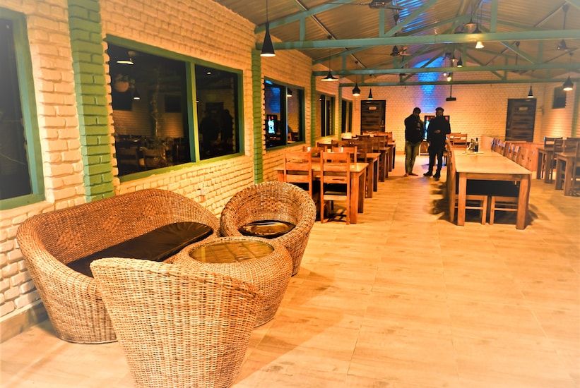 Food & Dining