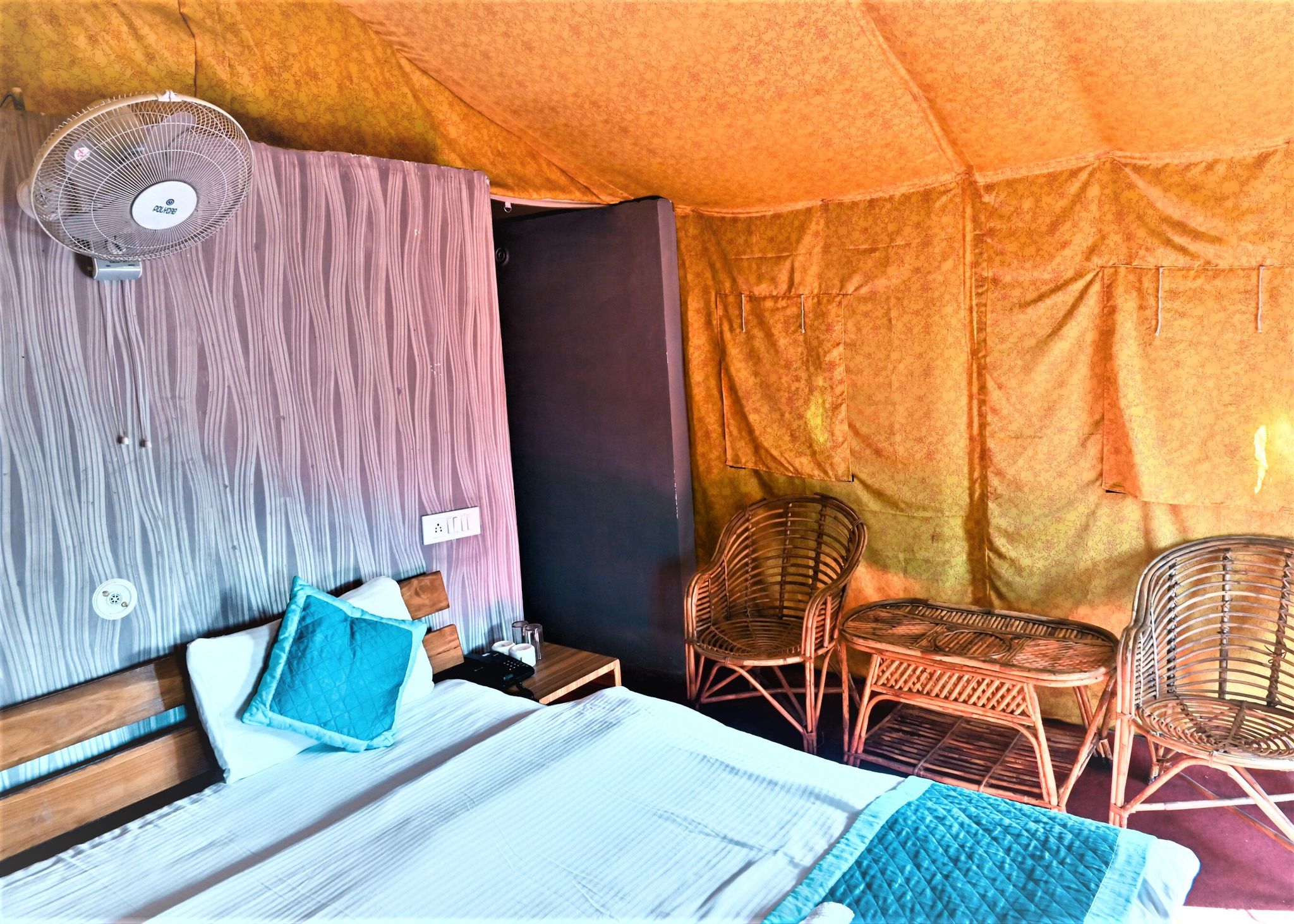 SWISS TENT