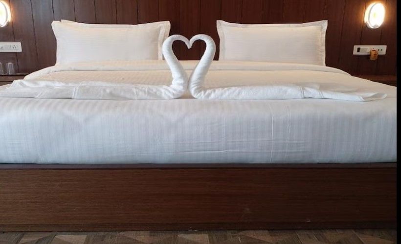 Larica Inn Sundarban Deluxe Room 3