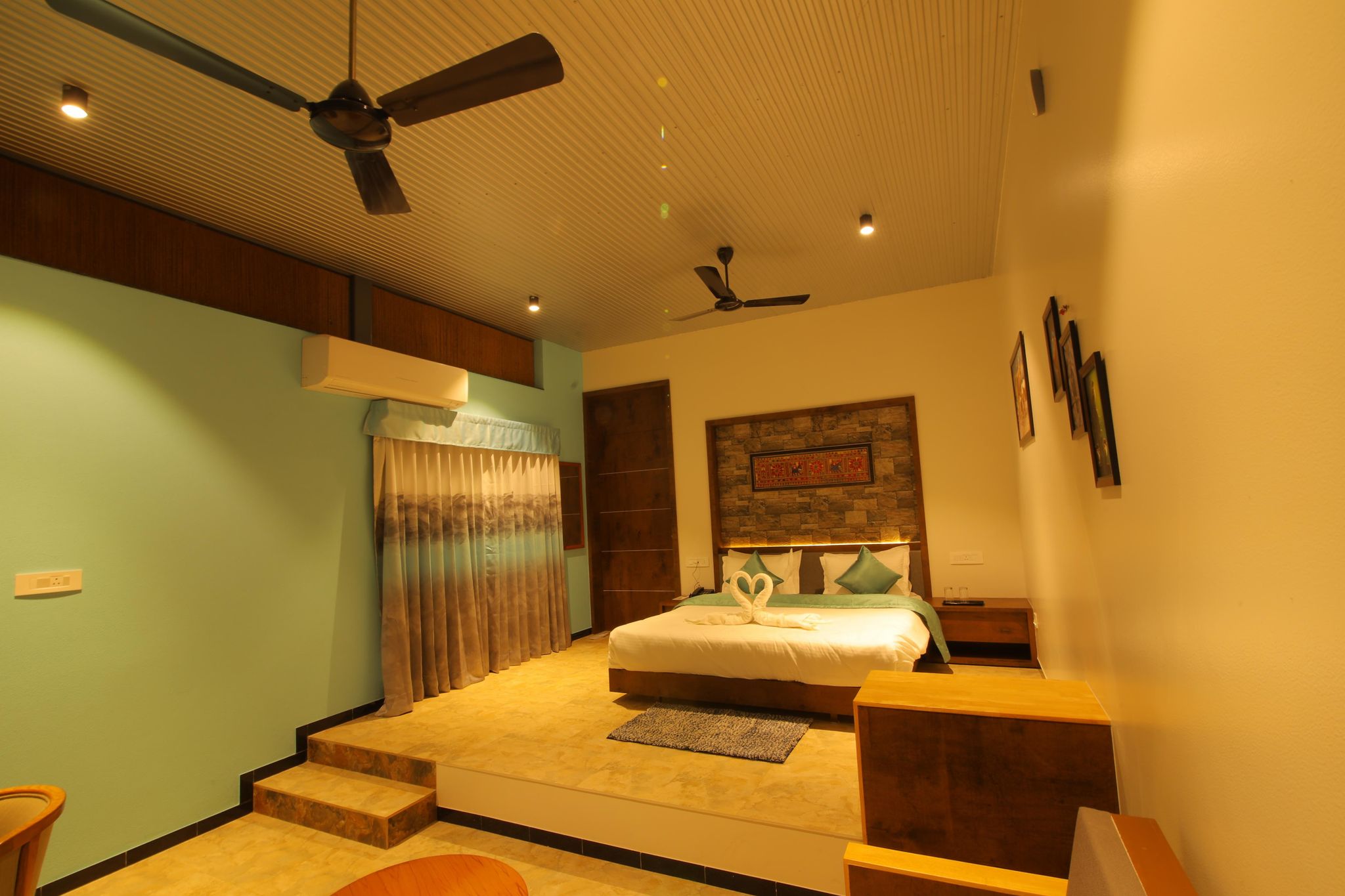 Suite Room