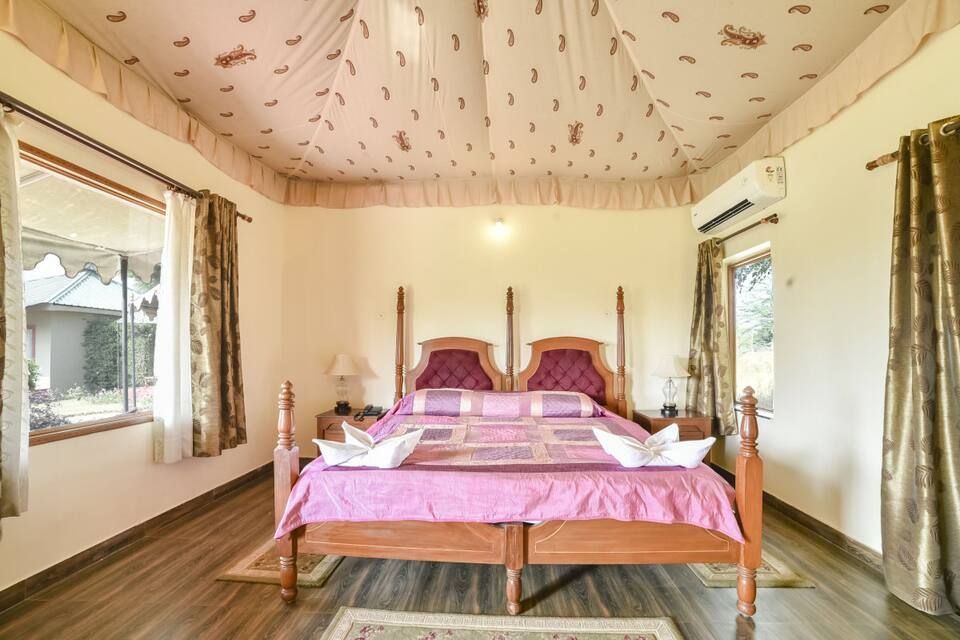 Royal Cottage Room