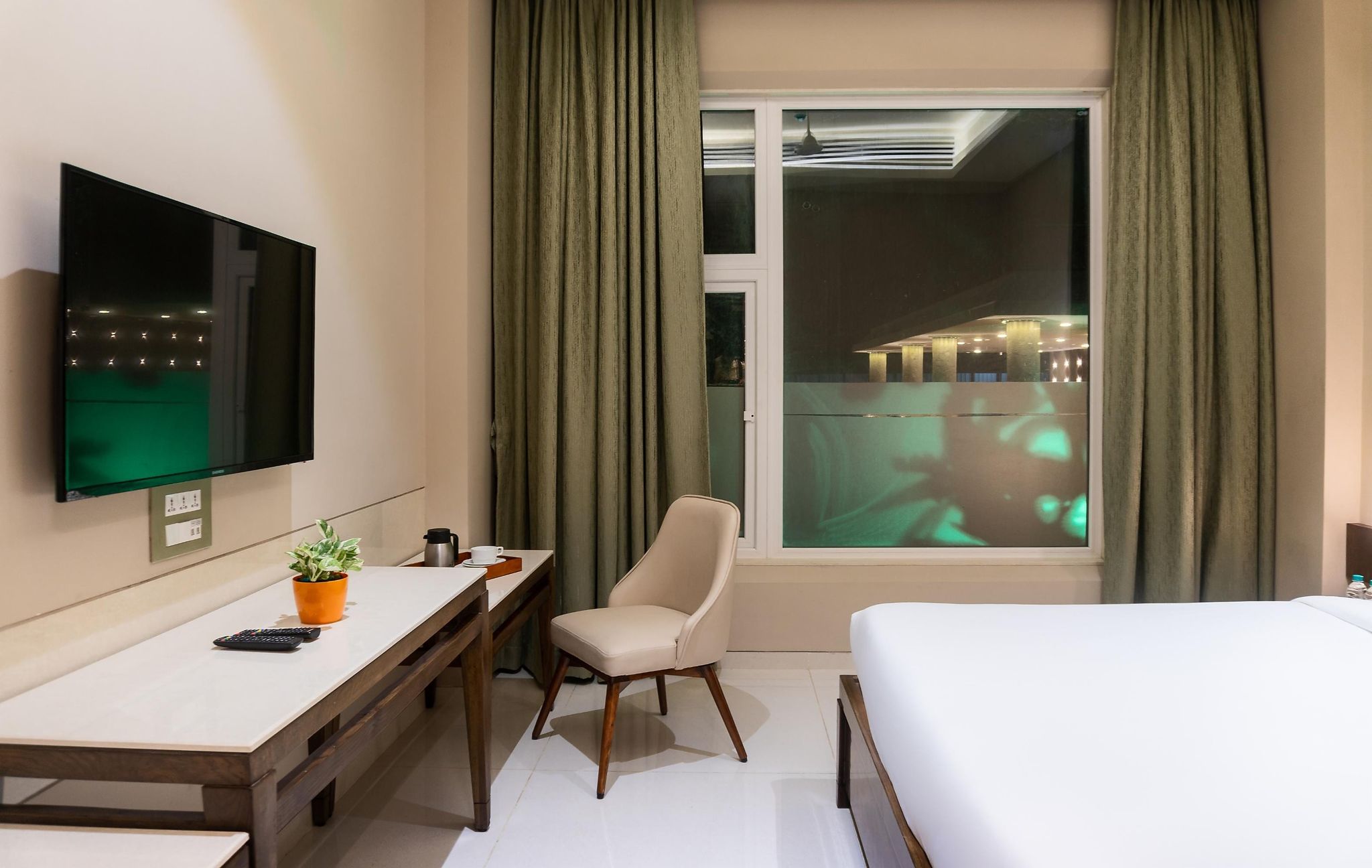 Maharaja Agrasen Palace Deluxe Room 10