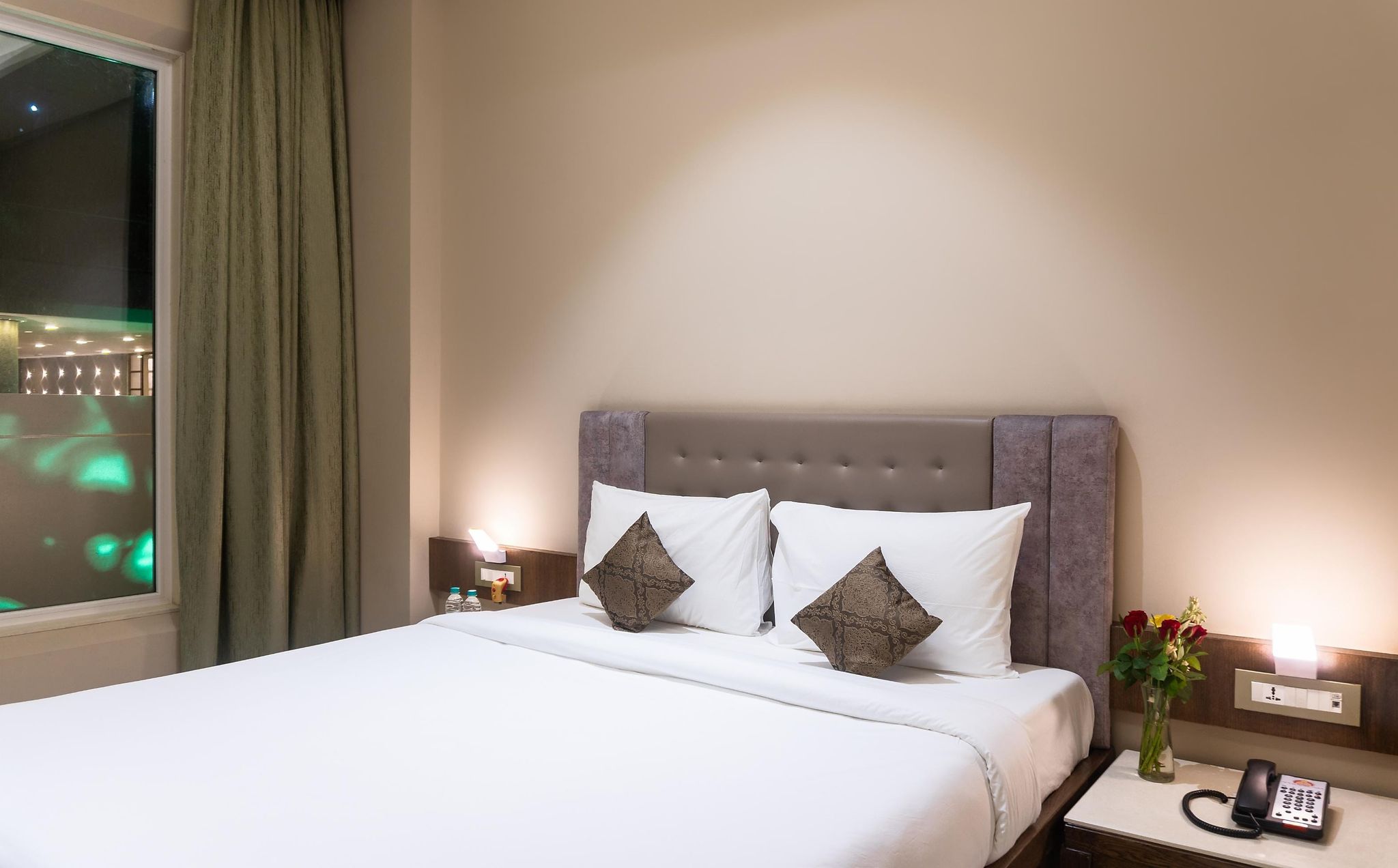 Maharaja Agrasen Palace Deluxe Room 6