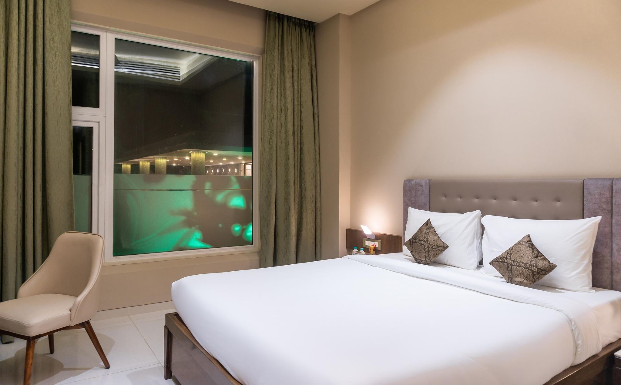 Maharaja Agrasen Palace Deluxe Room 3