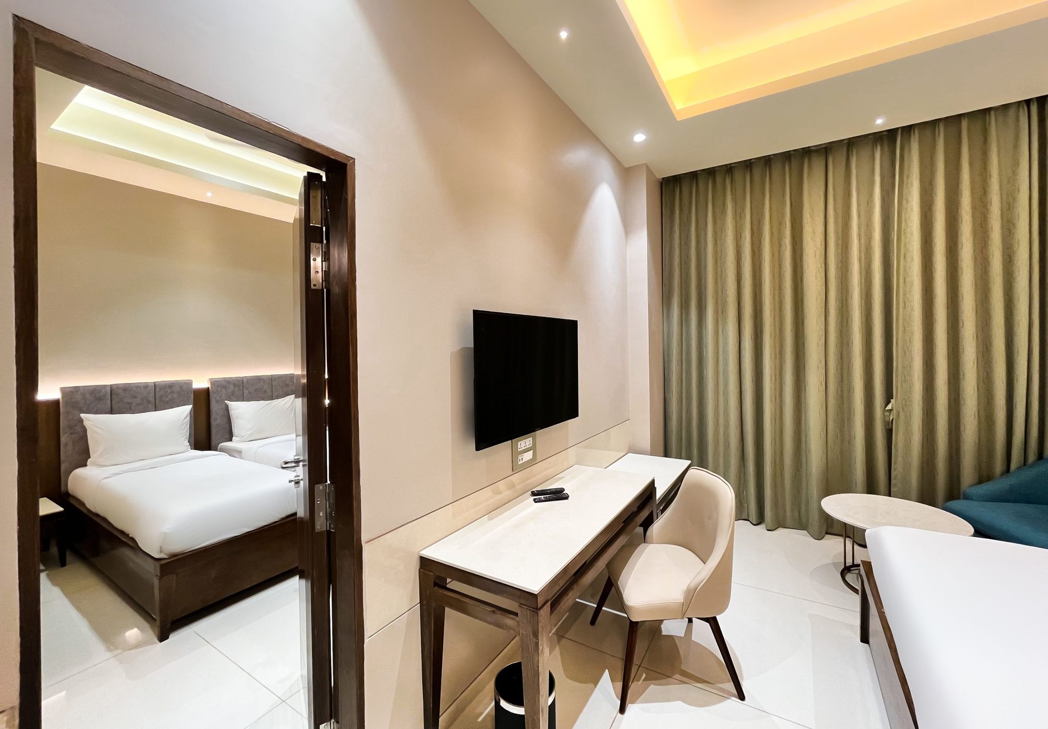 Maharaja Agrasen Palace Deluxe Room 12