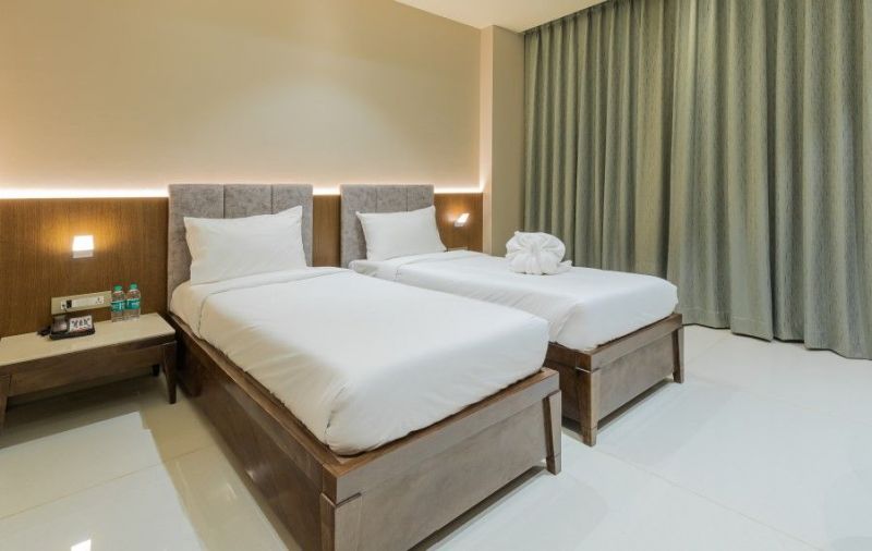 Maharaja Agrasen Palace Deluxe Room 4