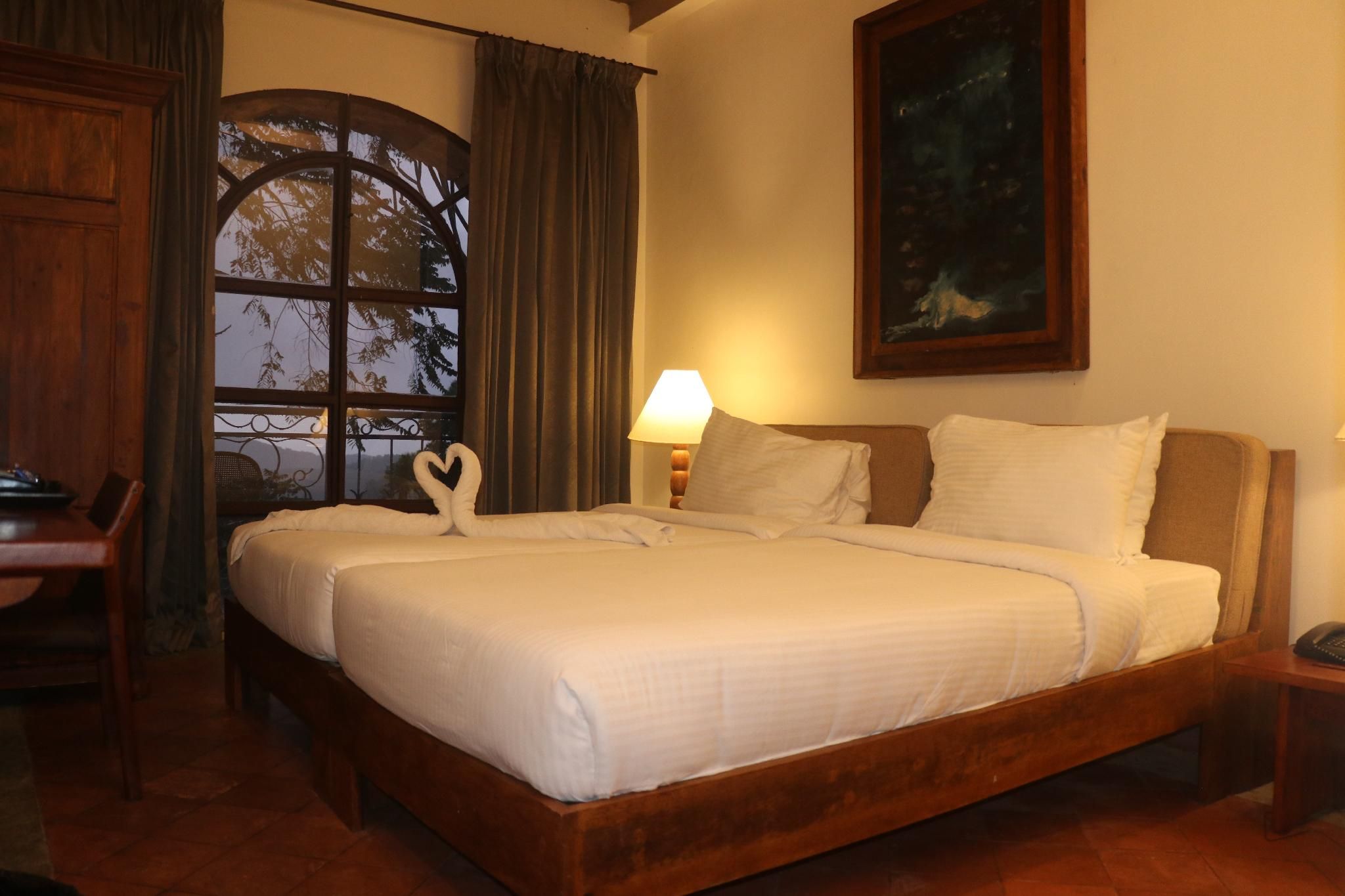 Mango Hill Yercaud Classic Valley View 10