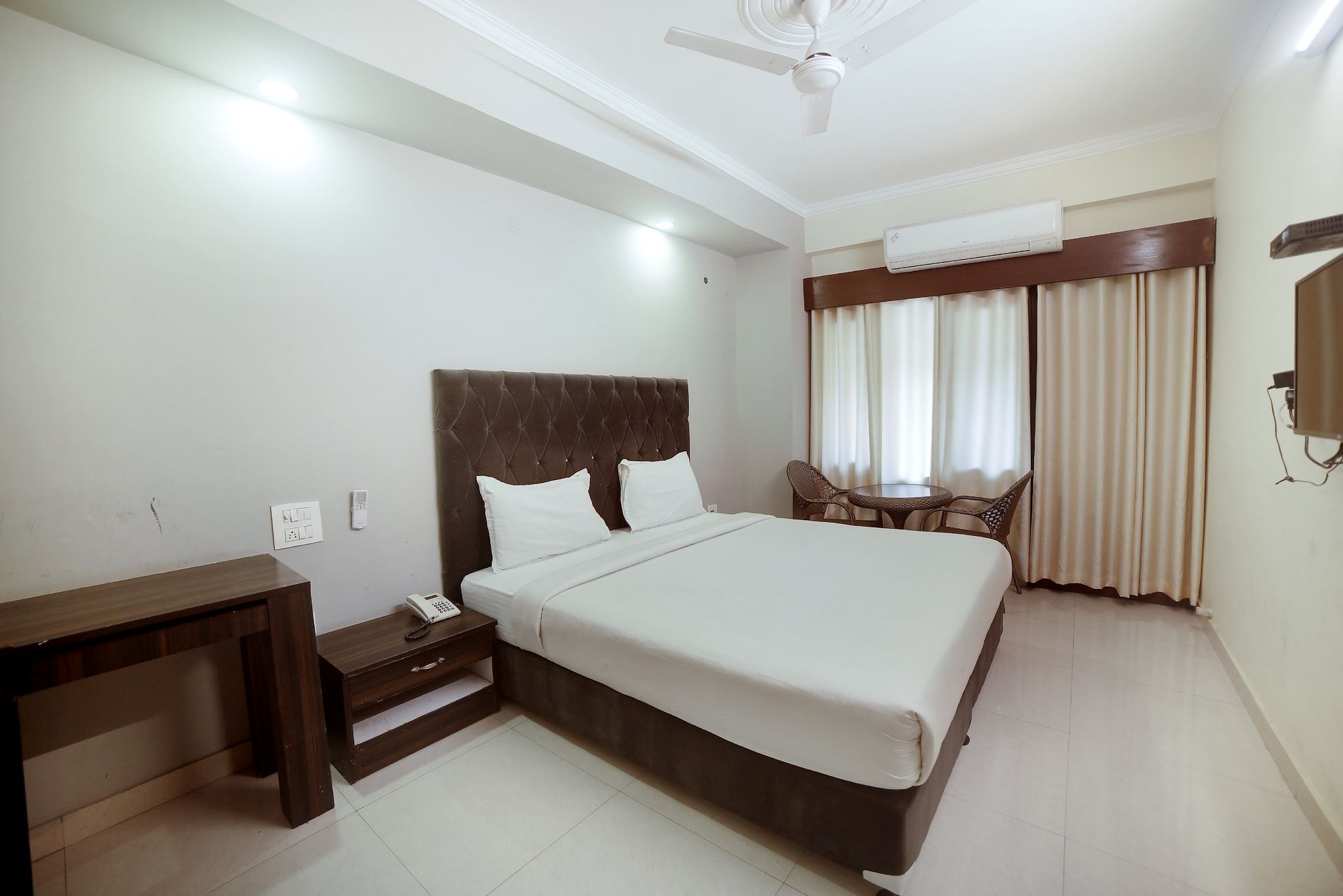 Double Bed AC Room