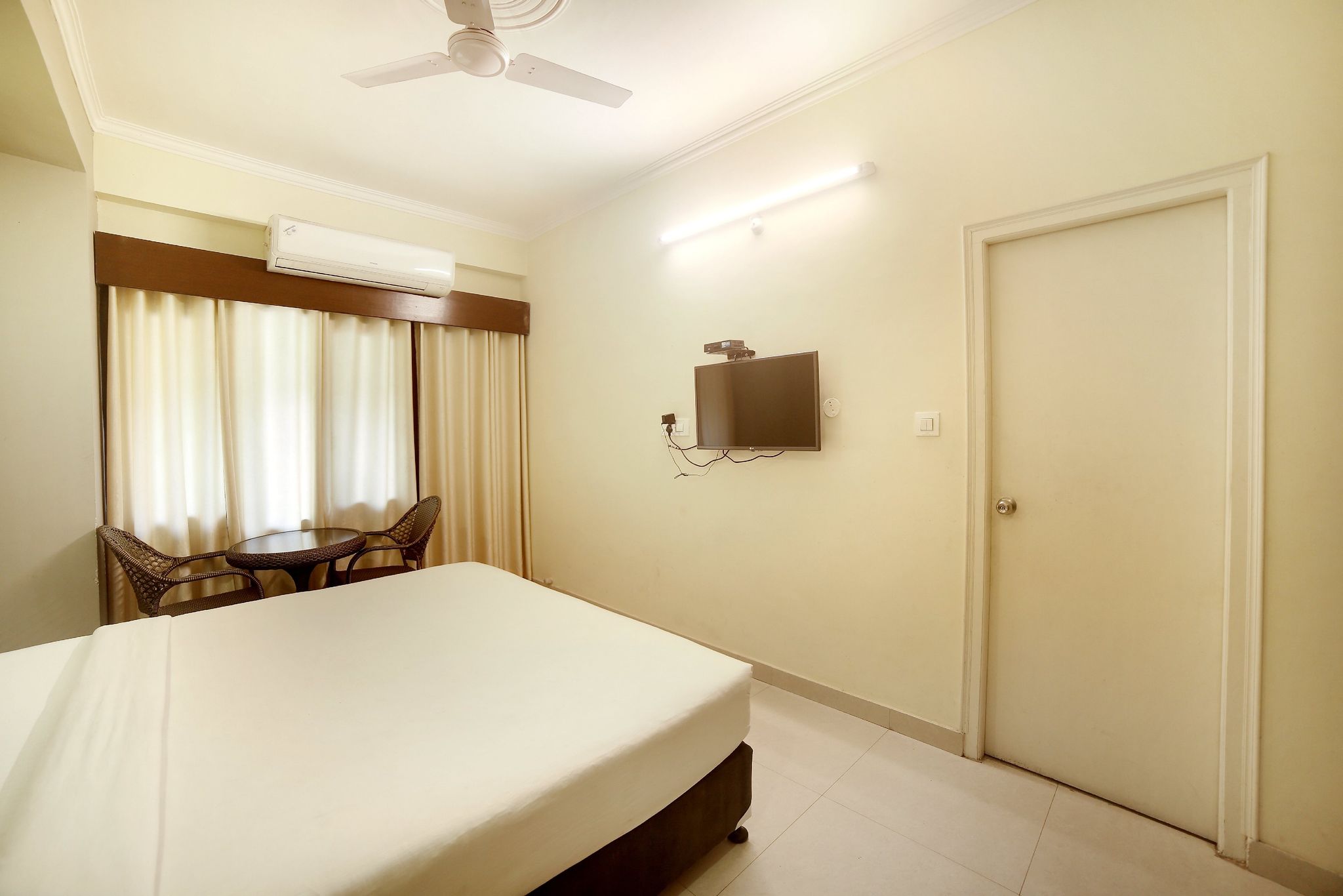 Double Bed AC Room