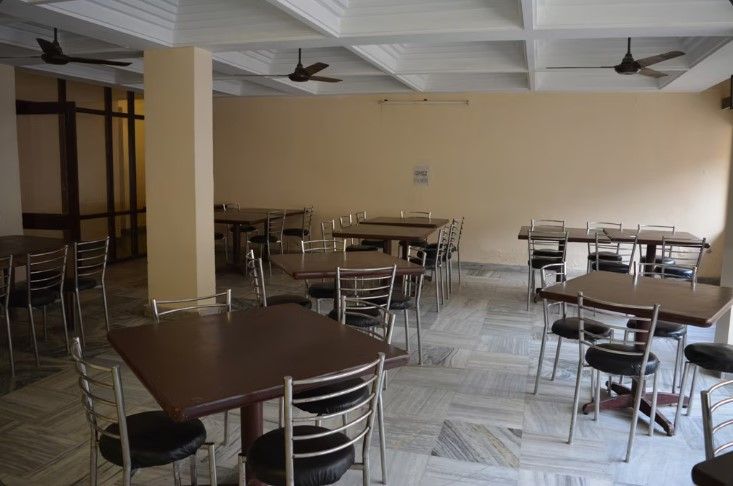Food & Dining