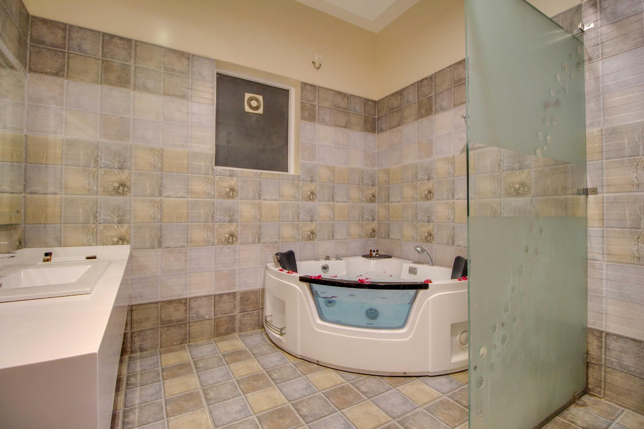 Superior Room With Jacuzzi