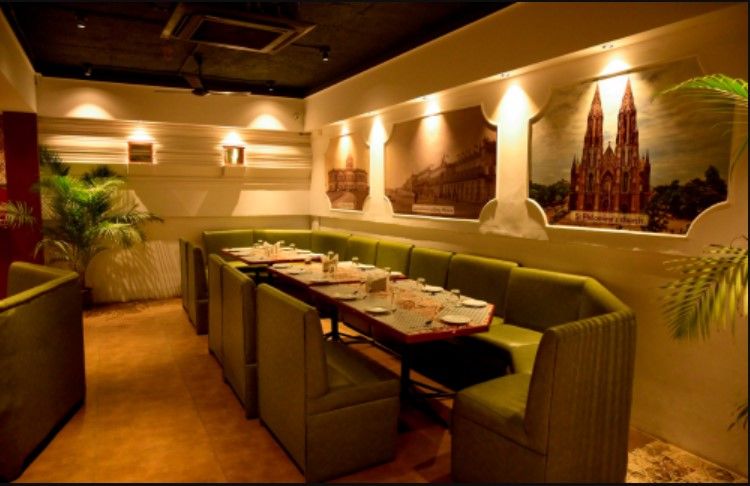 Food & Dining