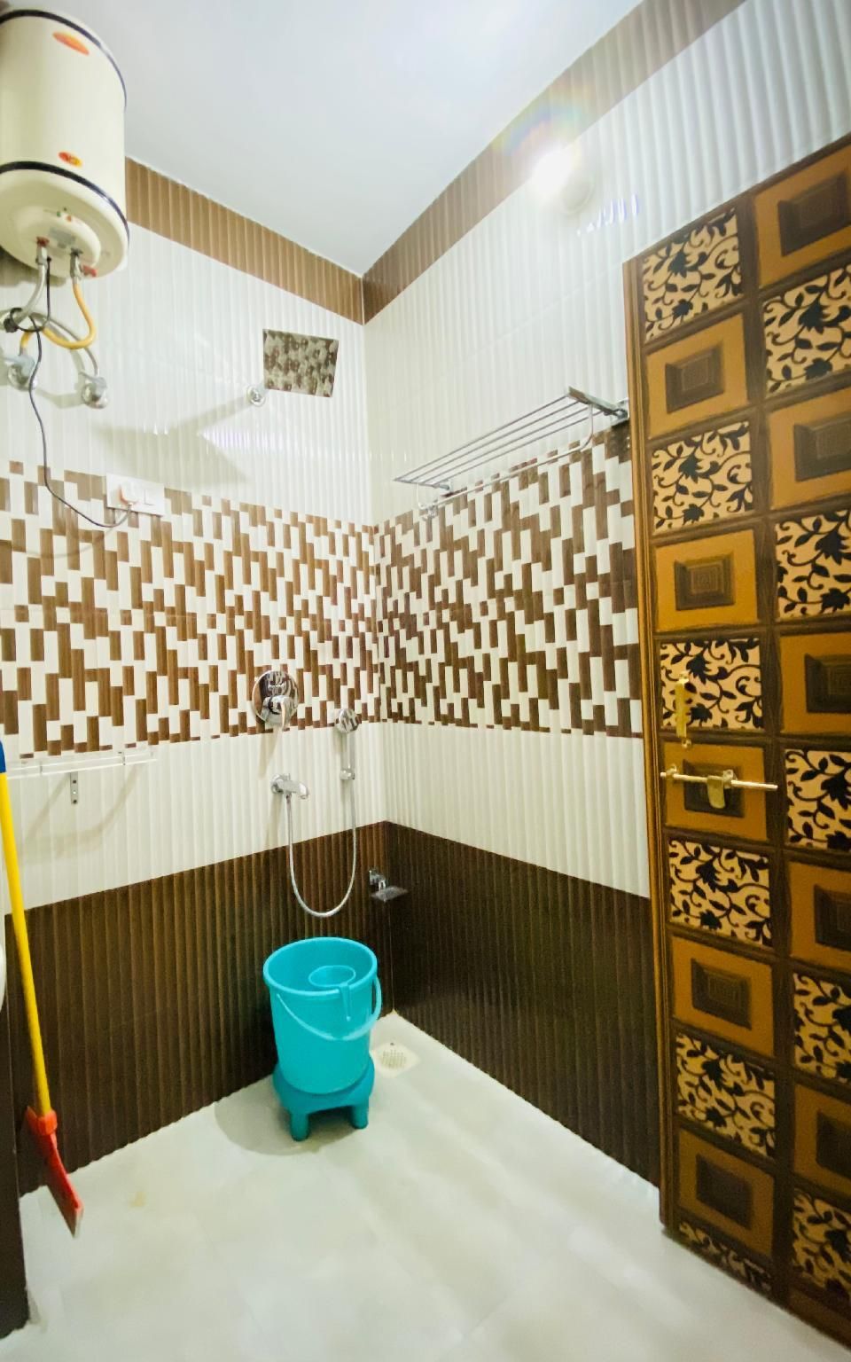 10 People in 10-Bunk Bed Dormitory - Mixed