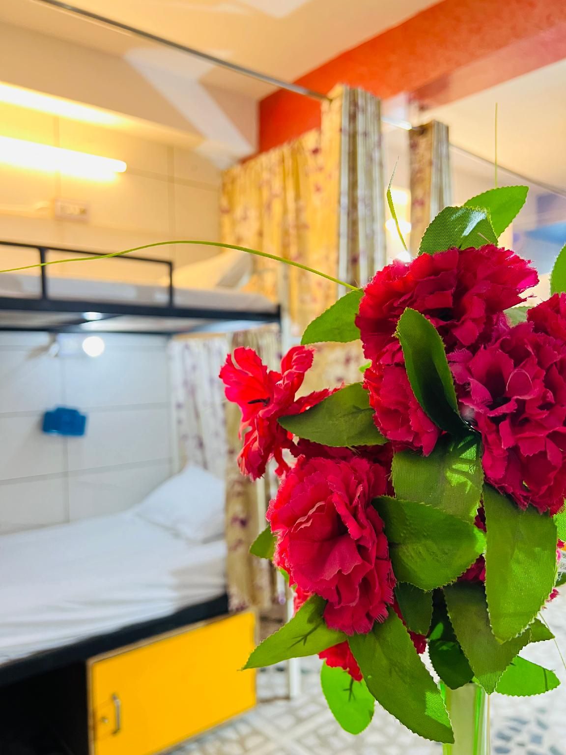 10 People in 10-Bunk Bed Dormitory - Mixed