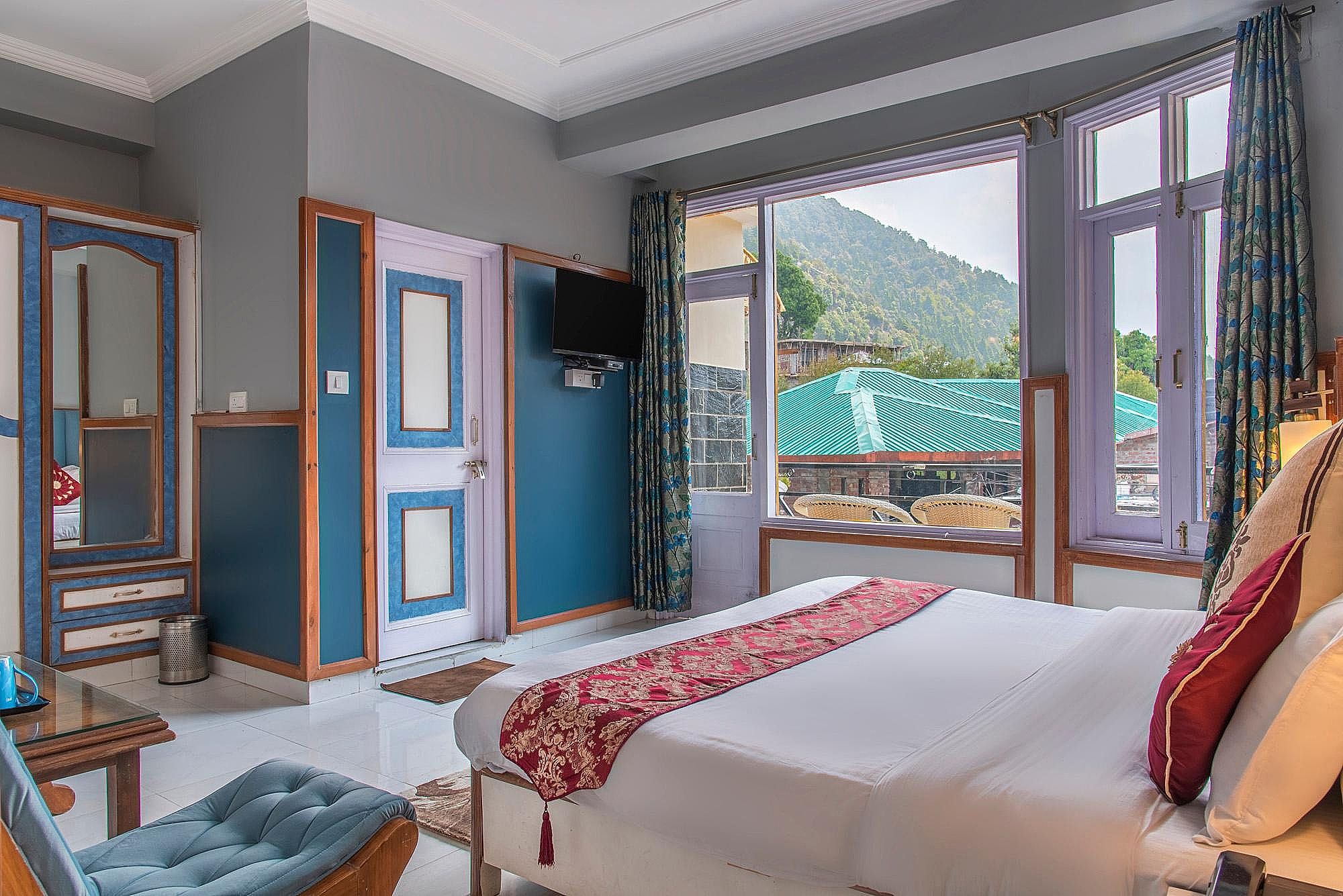 Standard Room with Balcony