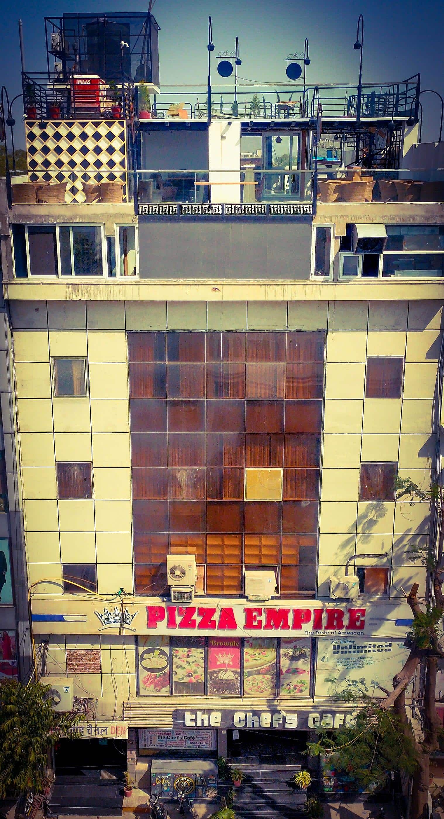 Naivara Boutique Hotel