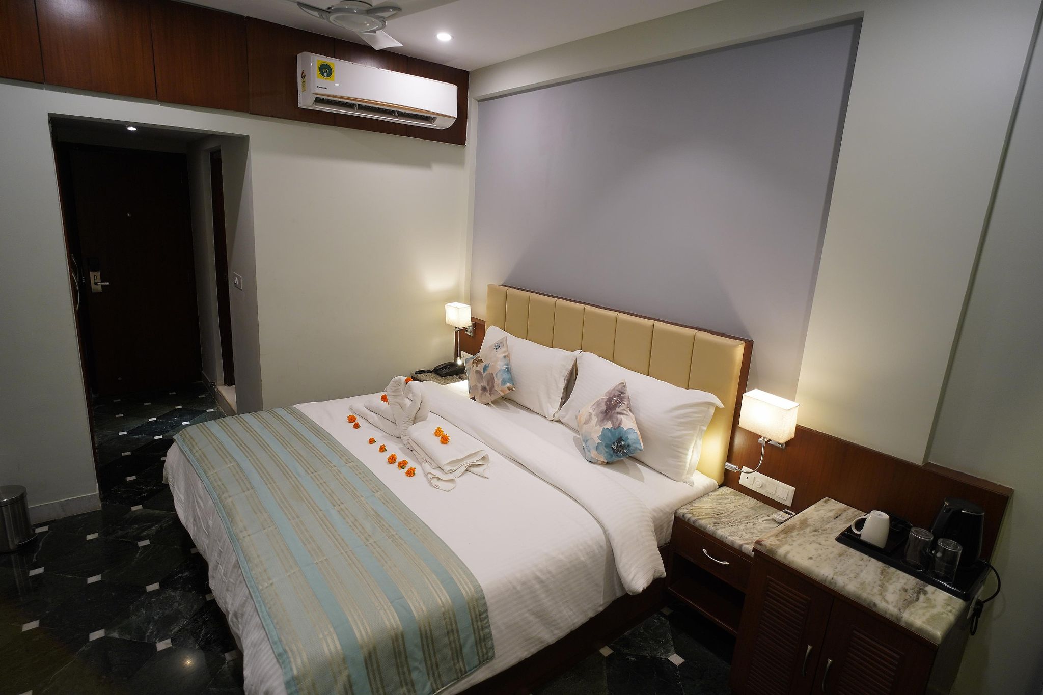 Naivara Boutique Hotel Deluxe Room