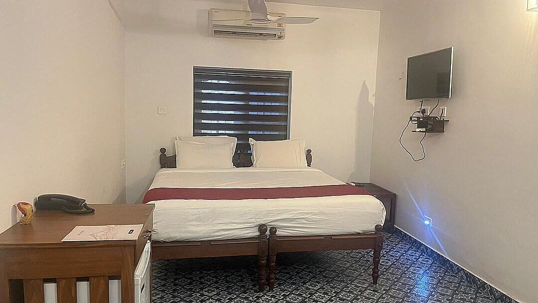 Napier Heritage by Velvet Hotels Dutch Room 4