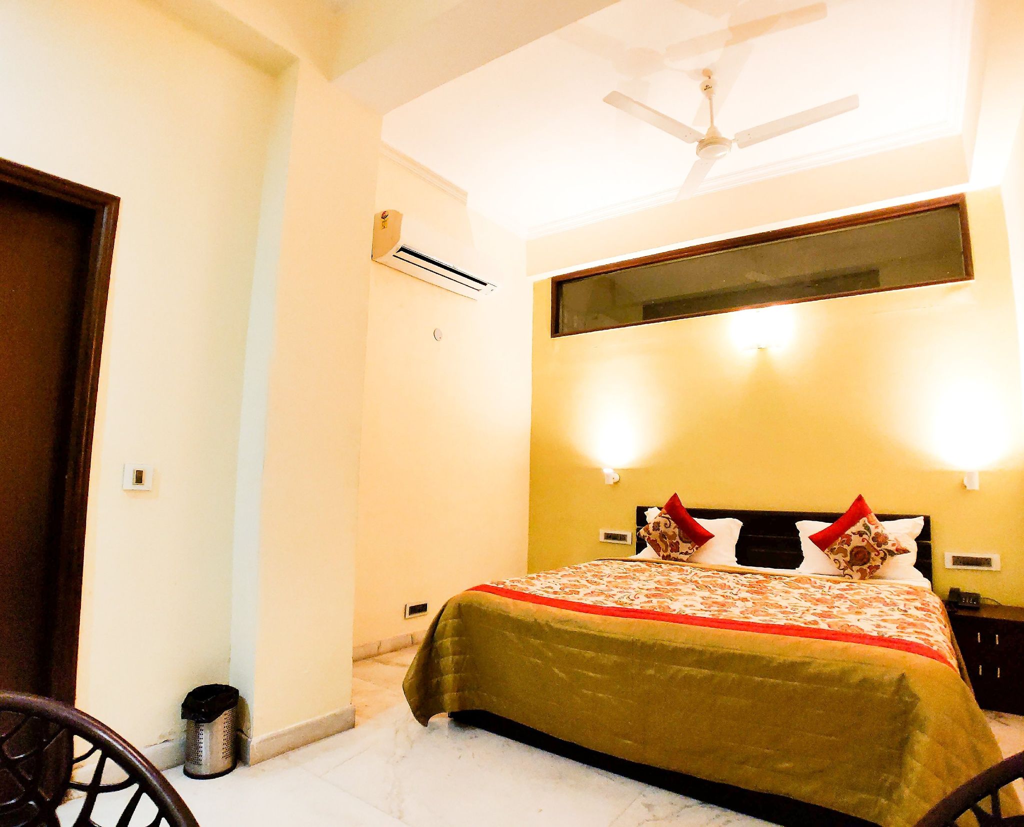 Narmada river view resort & restaurantnt Deluxe Room 4