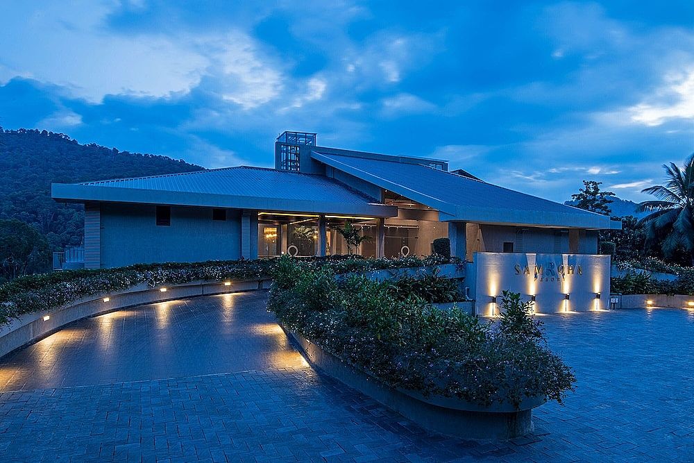 Front of property - evening/night