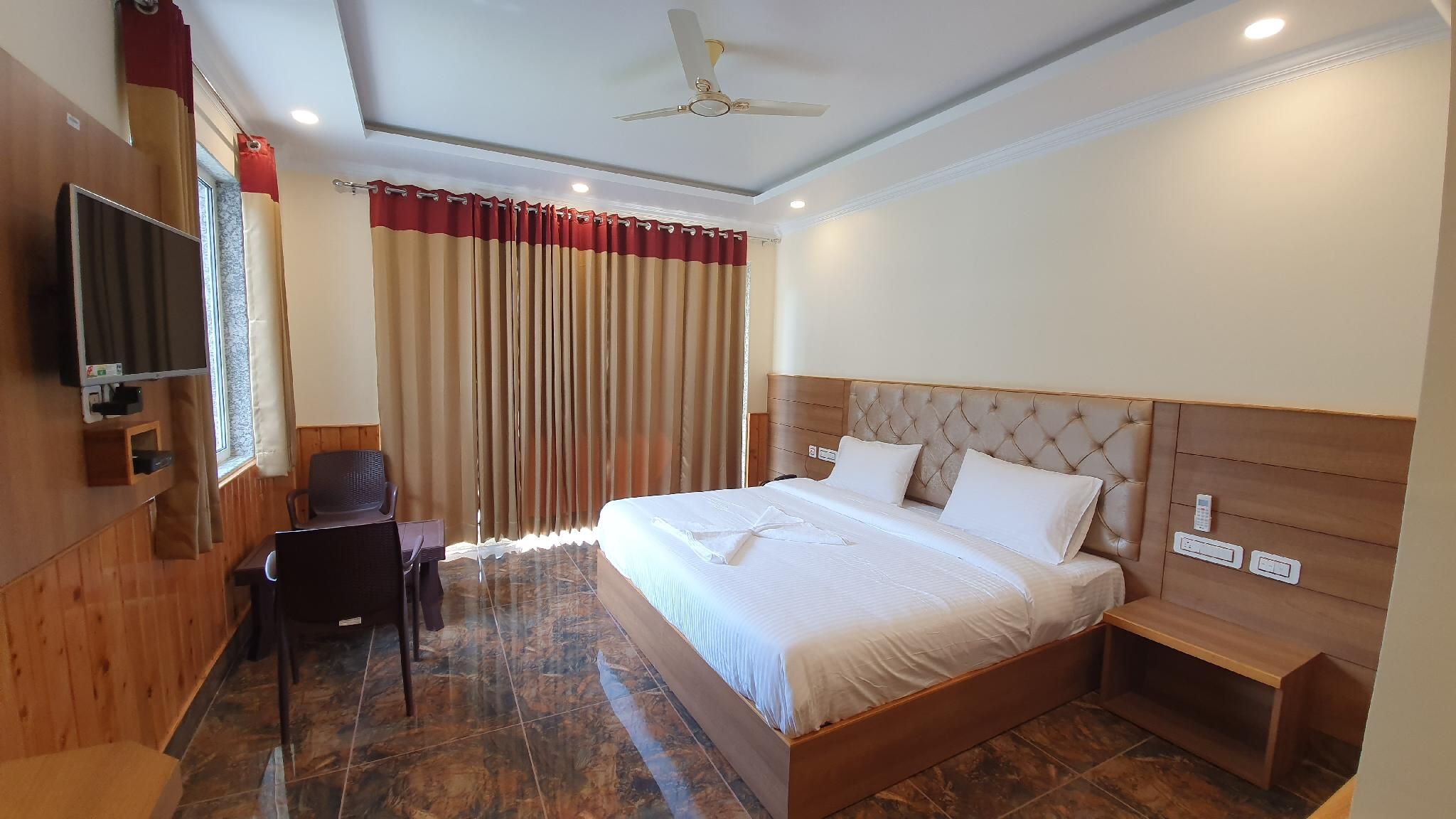 undefined Nomadic Inn 5