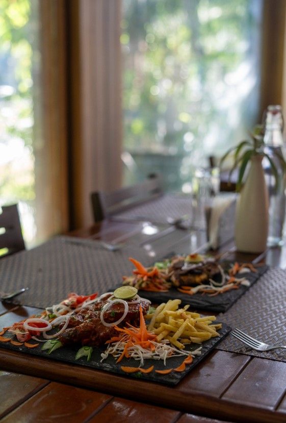 Food & Dining