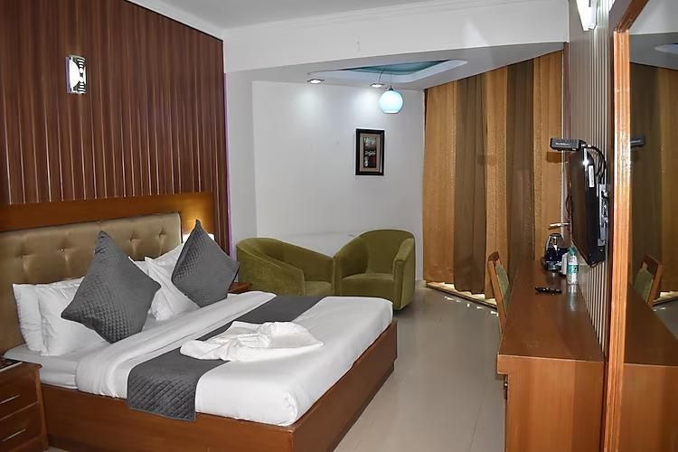 Premium Balcony Room