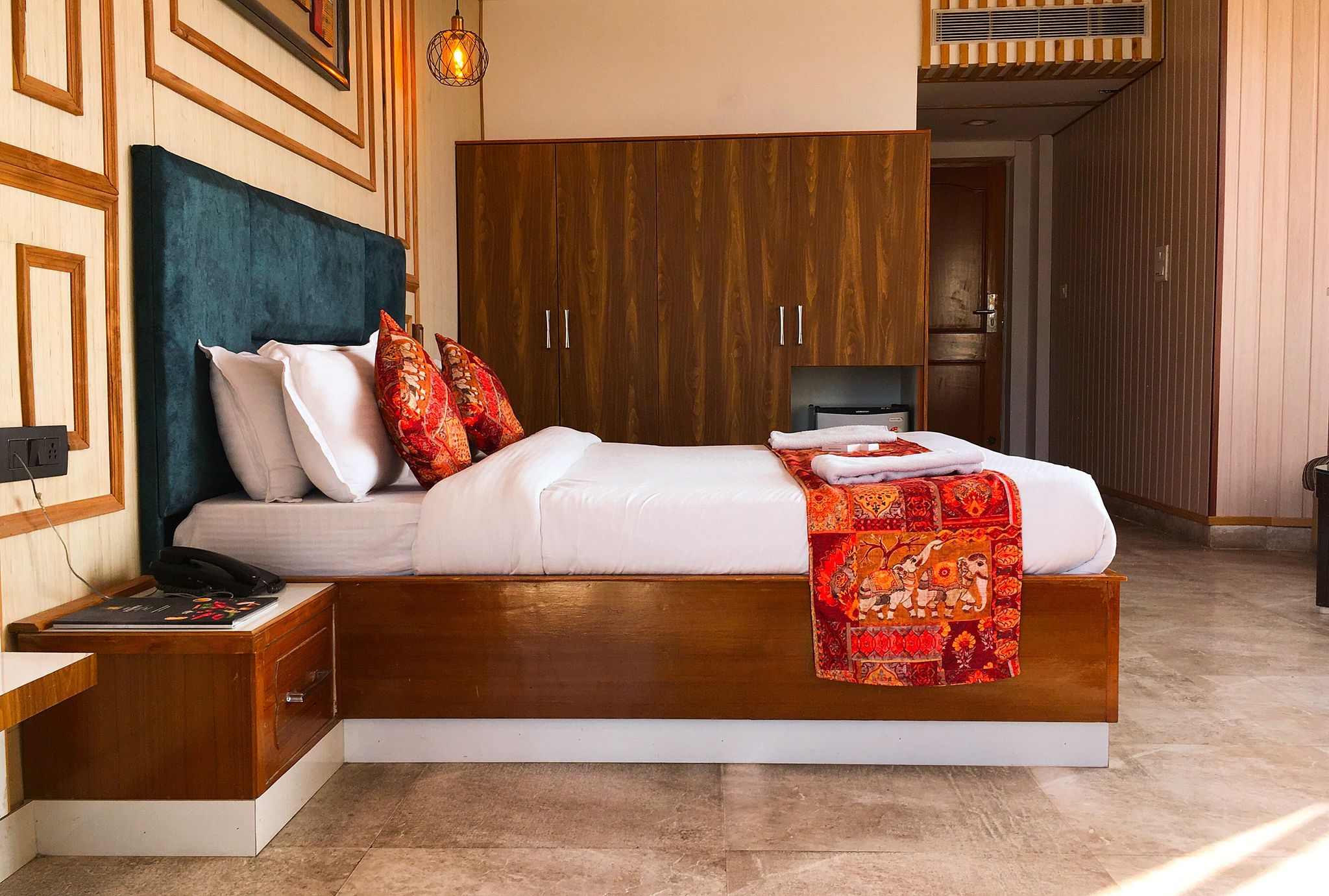 image_3980619_cbc1cc77-37fa-44ee-8f1c-fe0ca37f4190_proc