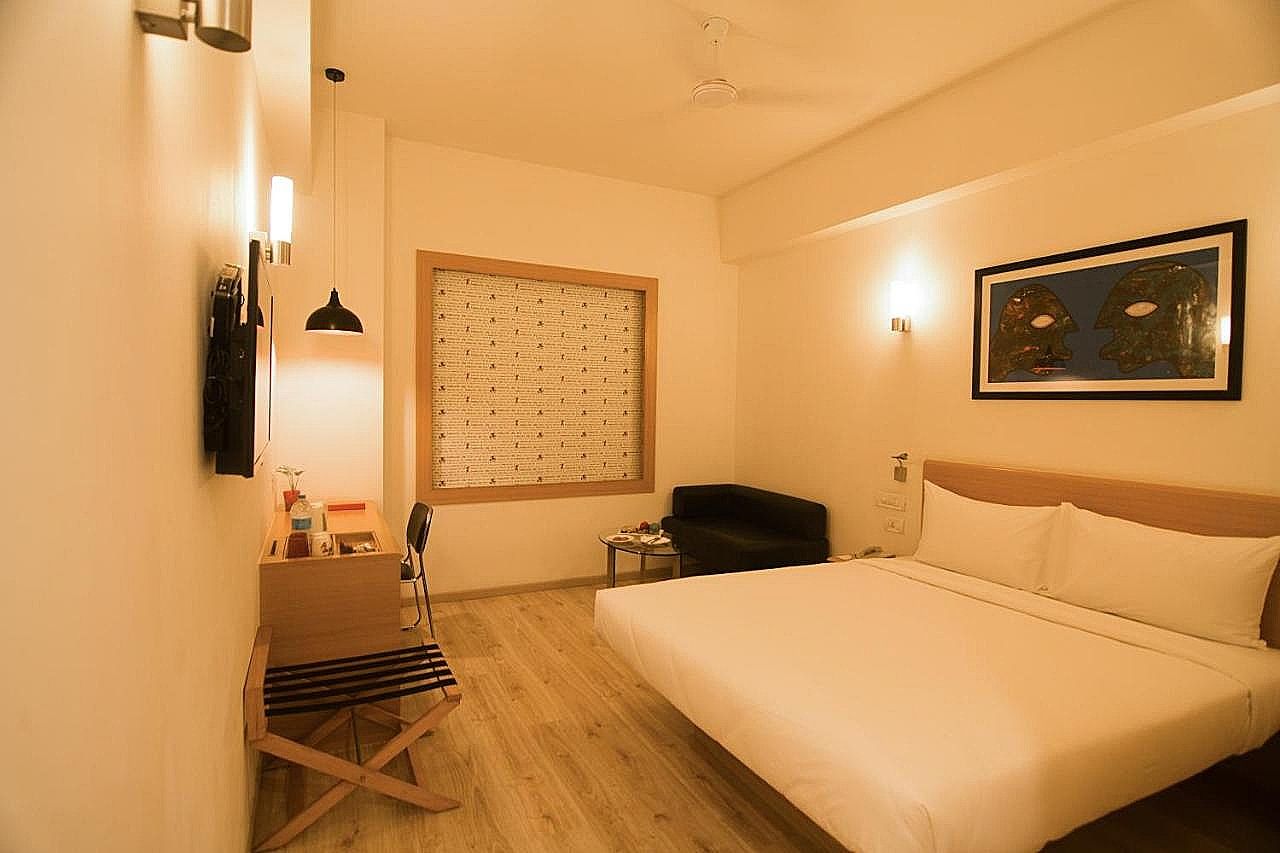 Red Fox By Lemon Tree Hotels, Sector 60, Gurugram Superior Room (Business Room) 4