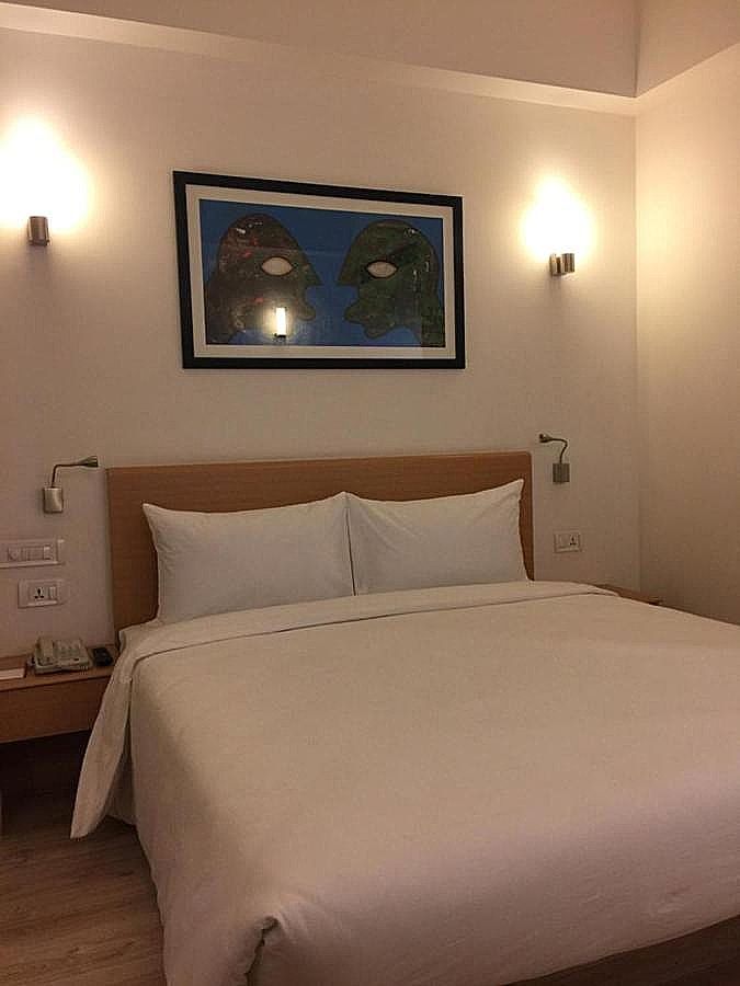 Red Fox By Lemon Tree Hotels, Sector 60, Gurugram Superior Room (Business Room)