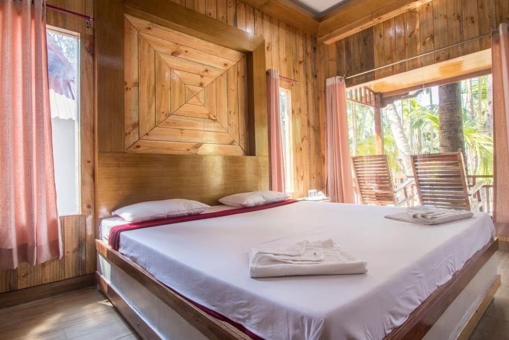 Reef Valley Resort AC Deluxe Cottage 2