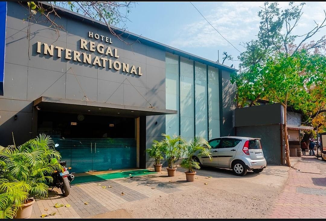 Hotel Regal International Standard AC Room 4