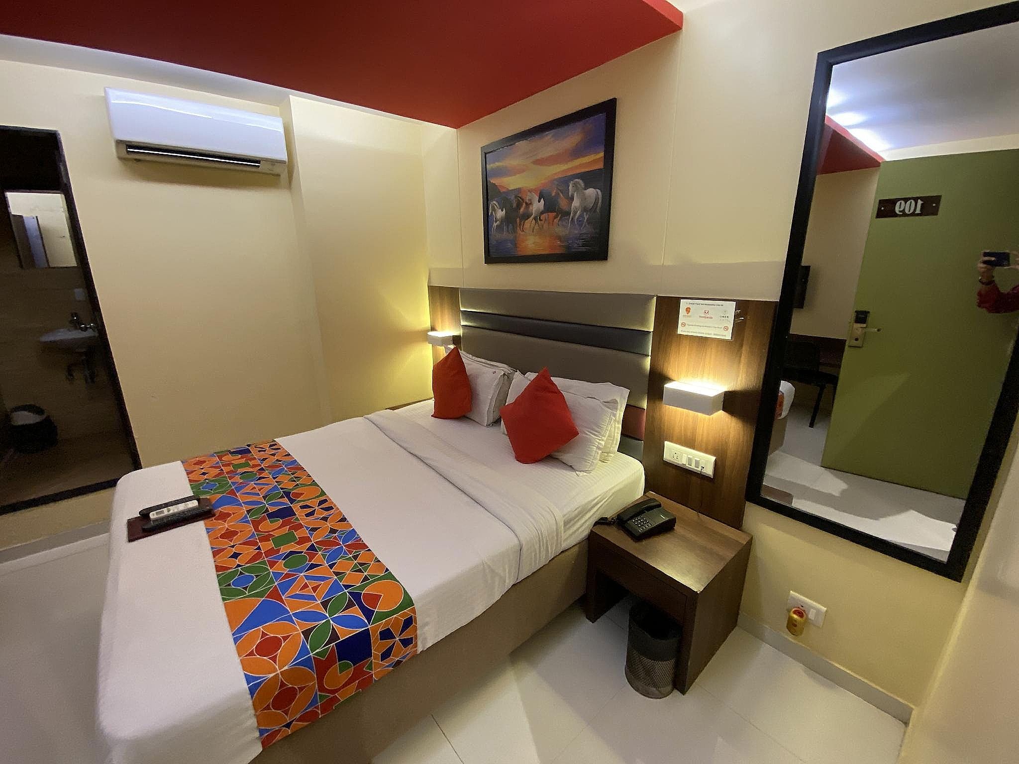 Hotel Regal International Standard AC Room