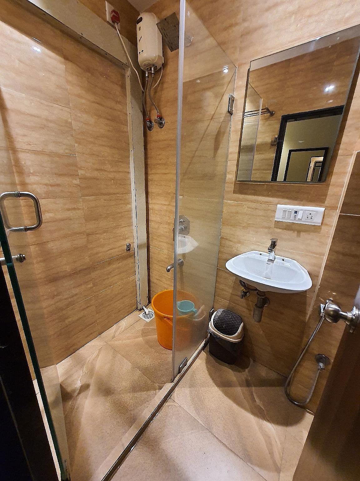 Hotel Regal International Standard AC Room 3