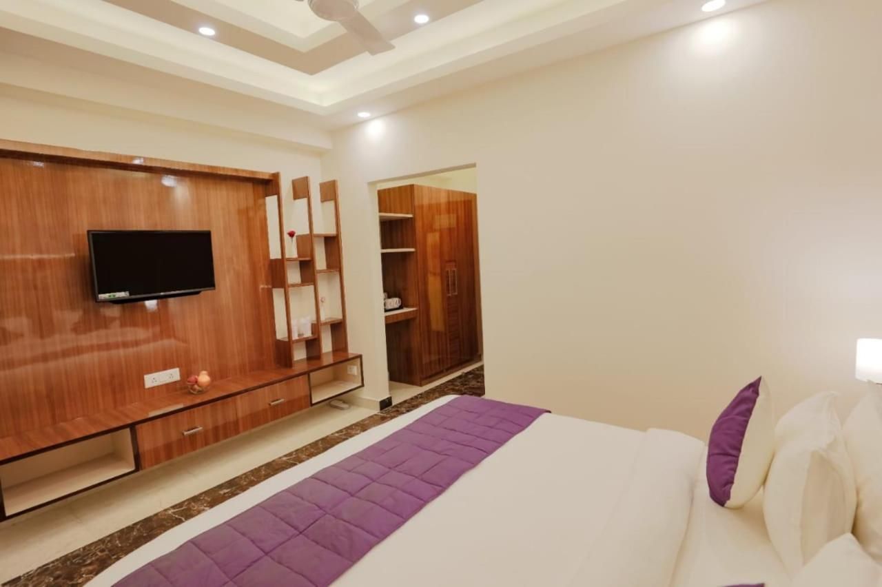 Deluxe Room Non AC