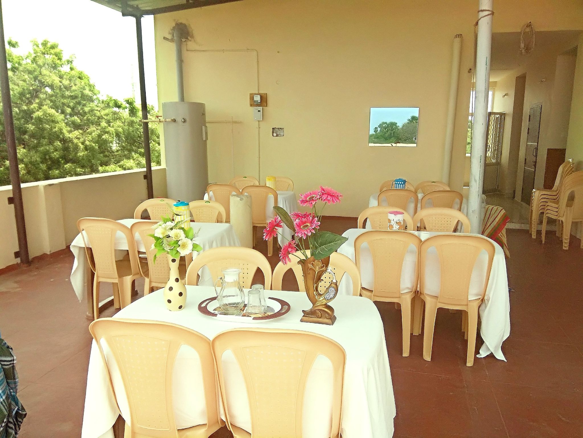 Right Choice Budget Hotel