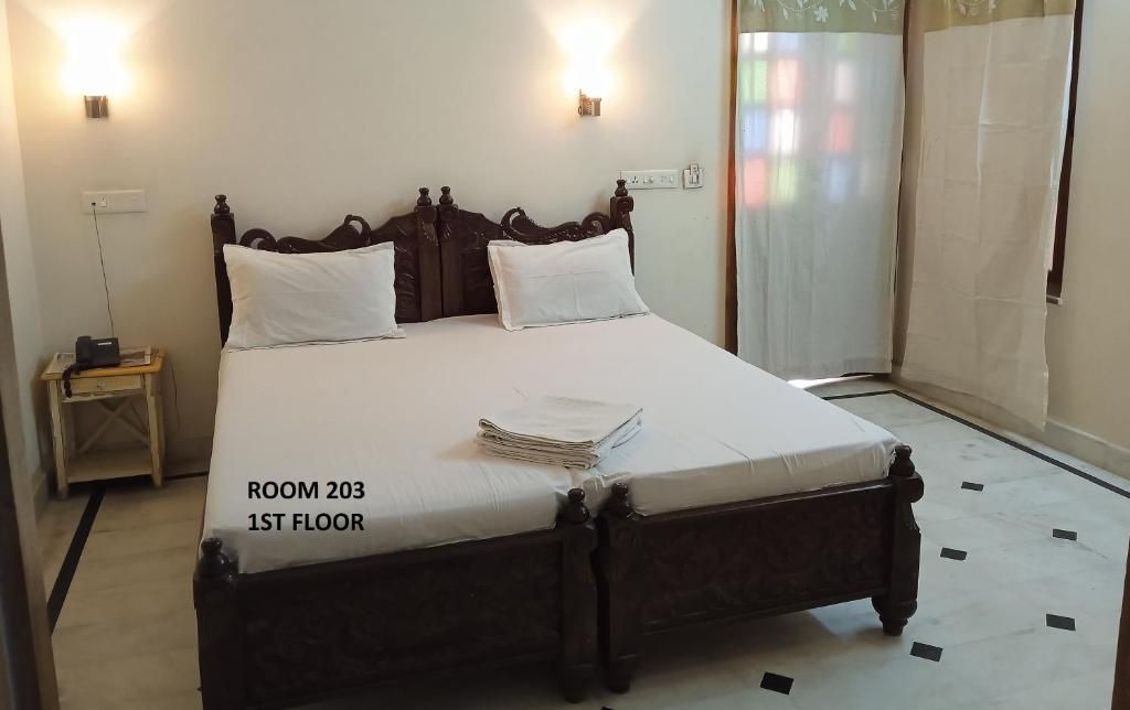 Rigmor Haveli Standard Room 2