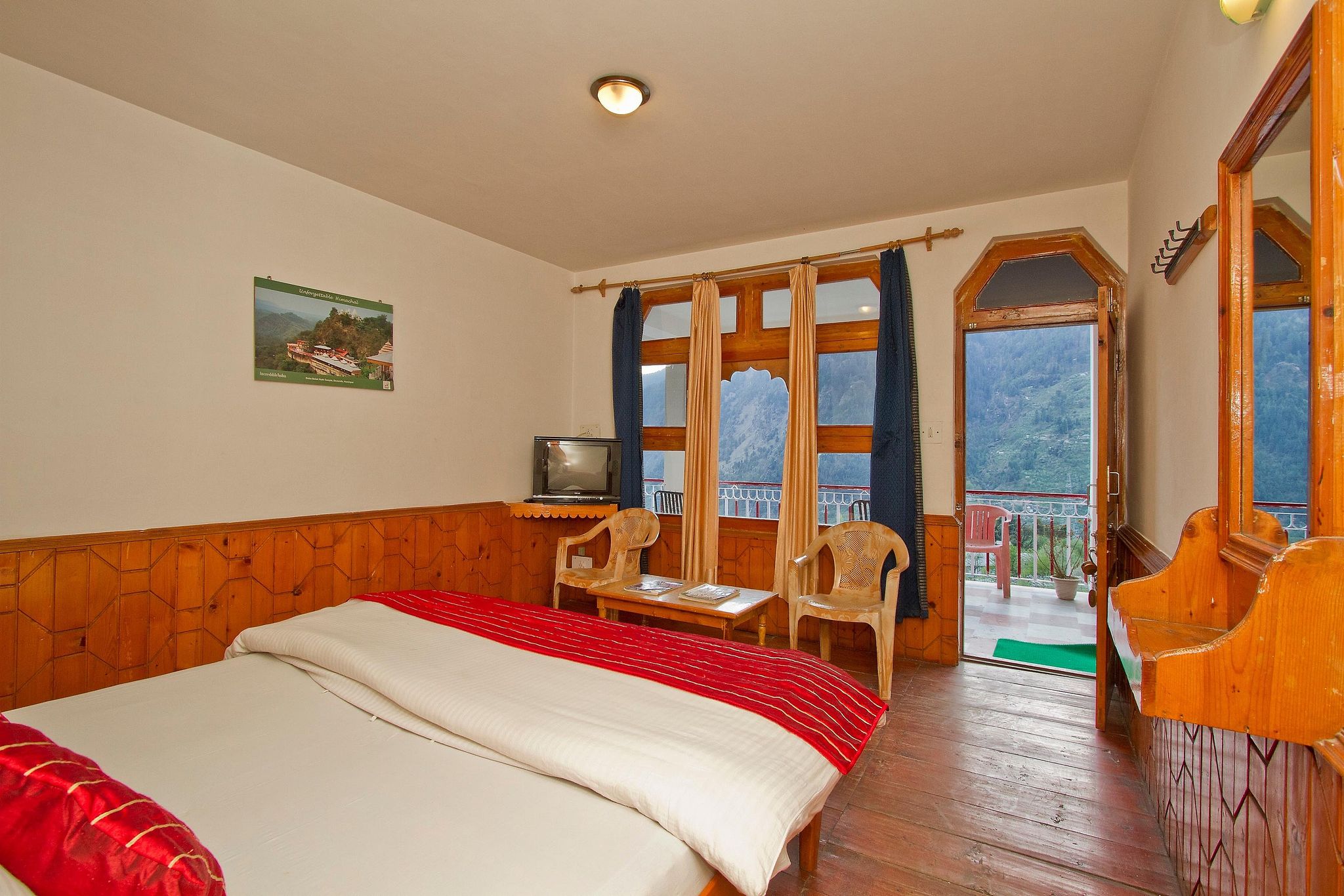 Rishi Palace Standard Room 2