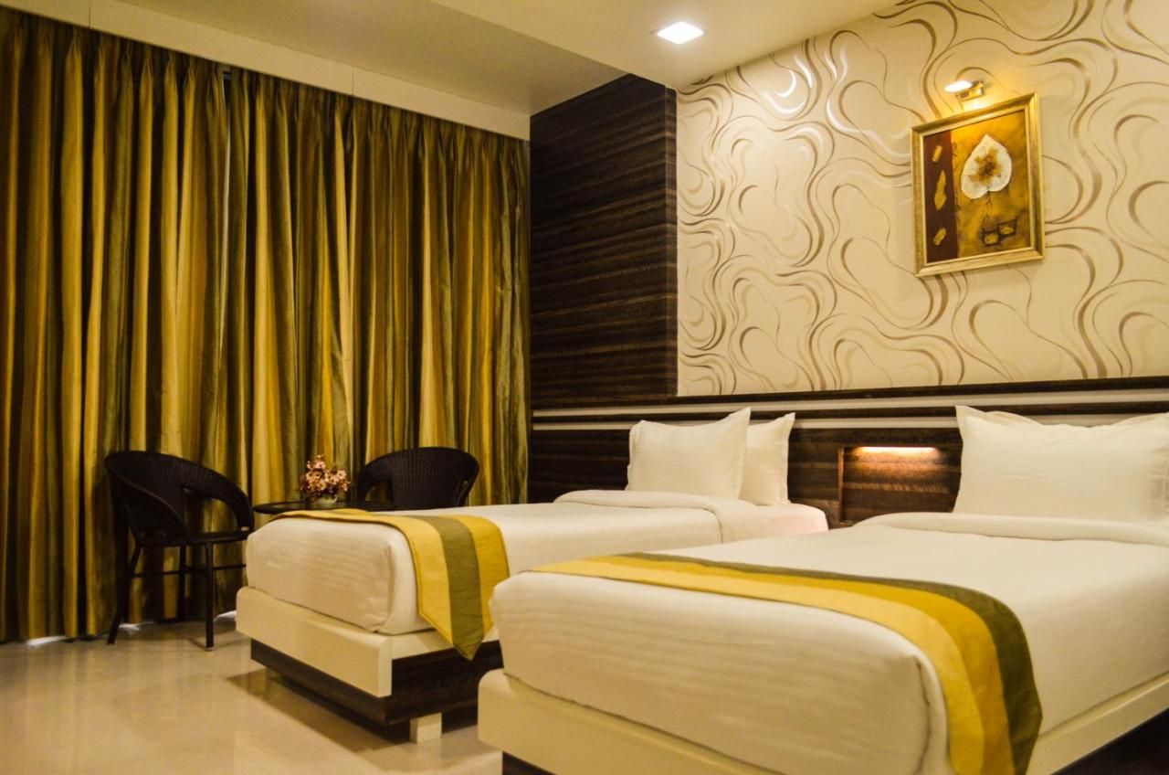 Rudra Shelter International Hotel Executive Twin Bed 2