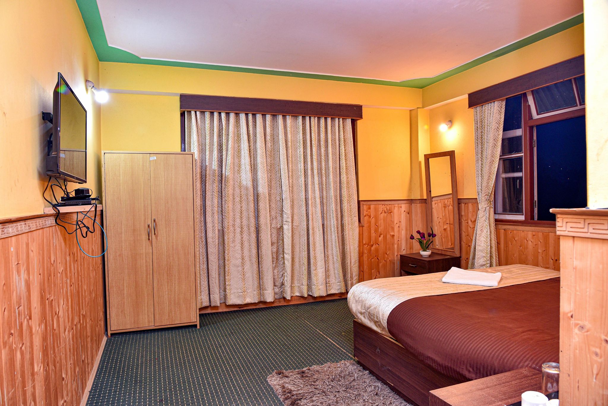 Rufina Lachen Deezong Super Deluxe Room 5