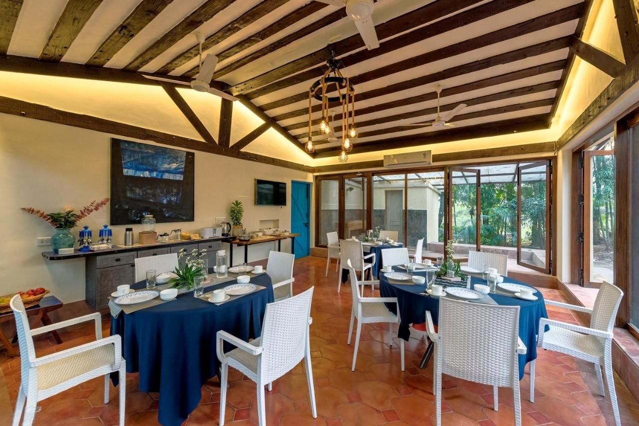 Food & Dining