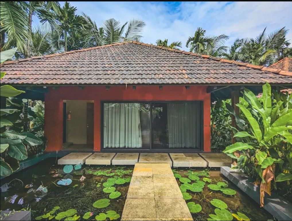 SaffronStays Kimaya